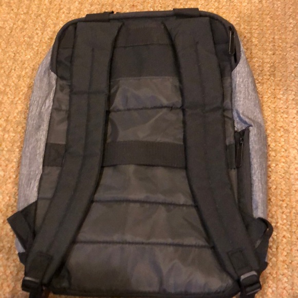 Never used black and gray standard backpack - Picture 2 of 3